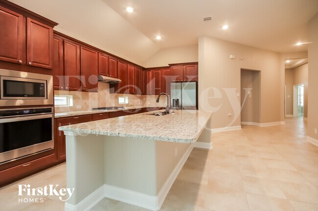 Foto del edificio - 8723 Jonquil Dr
