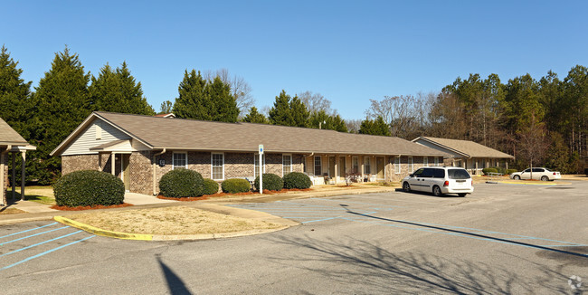 Park Avenue Apartments I and II Rentals - Johnston, SC | Apartments.com