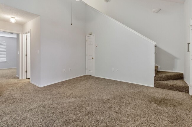 Building Photo - 1828 Sod Dr