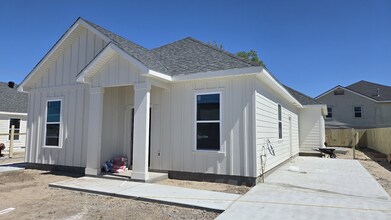 Building Photo - 3625 Park Blvd