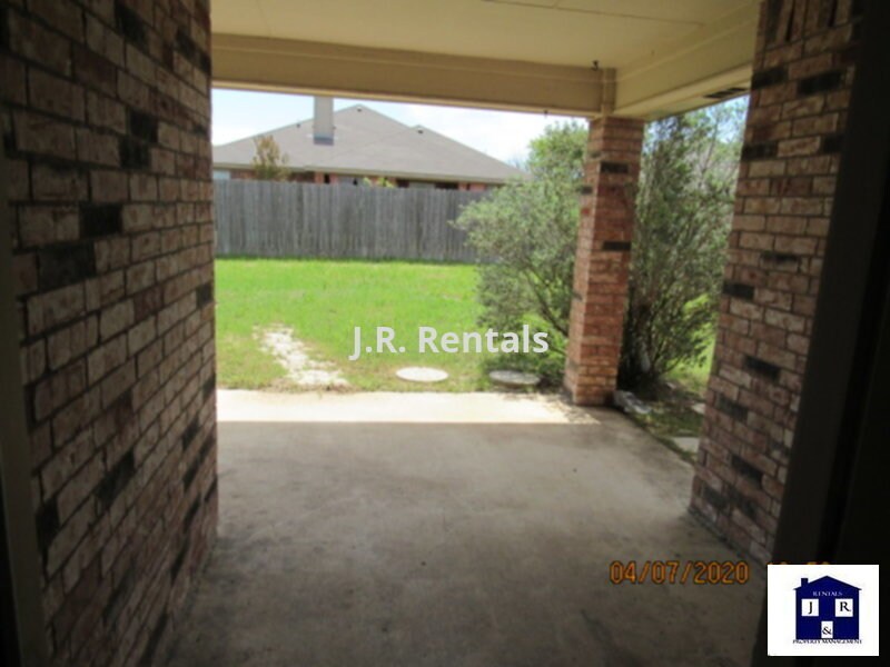 Foto del edificio - 3610 Armstrong County Ct