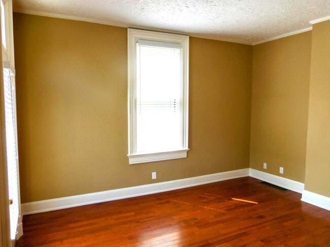 Sala de estar - 1117 Belvedere St