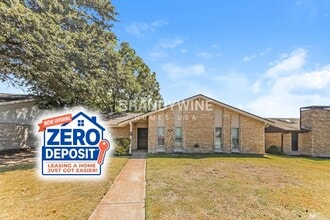 Building Photo - 5010 Collingwood Dr