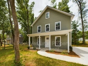 Building Photo - 113 Norbert Ln