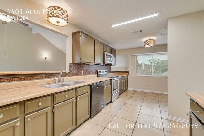Foto del edificio - 1401 Alta Mesa Ct