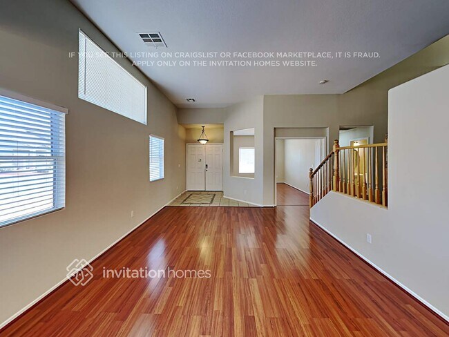 Building Photo - 4441 Rockaway Beach St