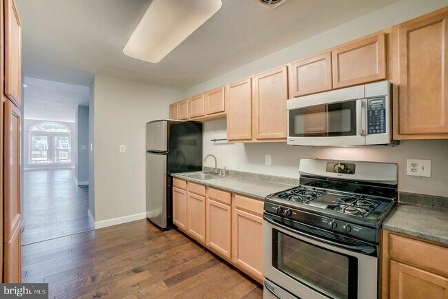 Foto del edificio - 1522 E Baltimore St