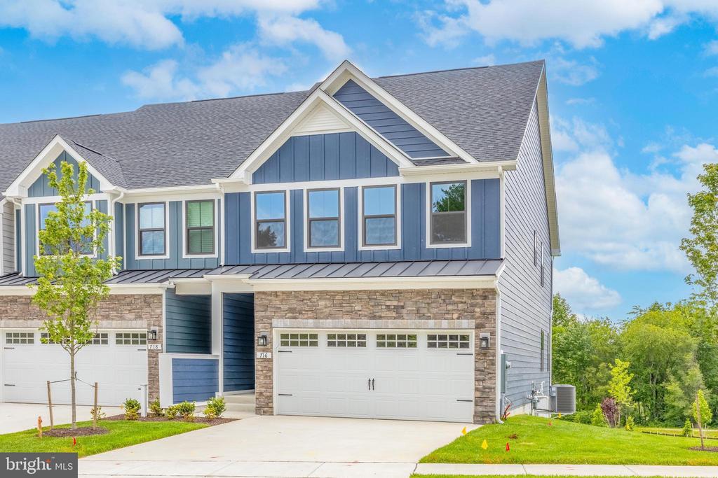 Foto principal - 716 Rolling Oaks Wy