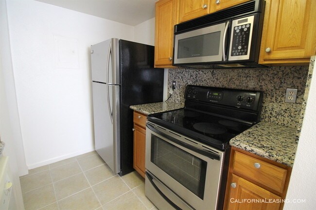 Building Photo - 20846 Plum Canyon Rd