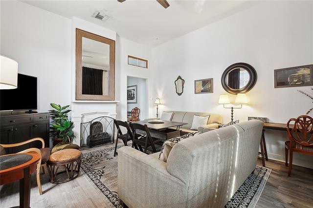 Foto del edificio - 8708 Oak St