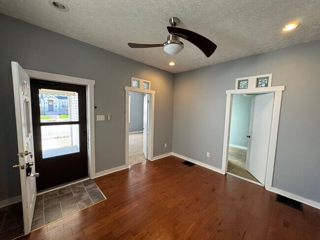 Foto del edificio - Fountain Sqaure 2 Bedroom 1 Bath with a bonus room/office.