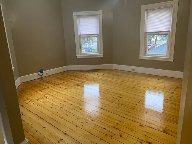 2nd Fl Living Room - 40 Harvard St