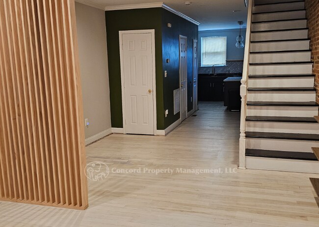 Foto del edificio - 135 N Ellwood Ave