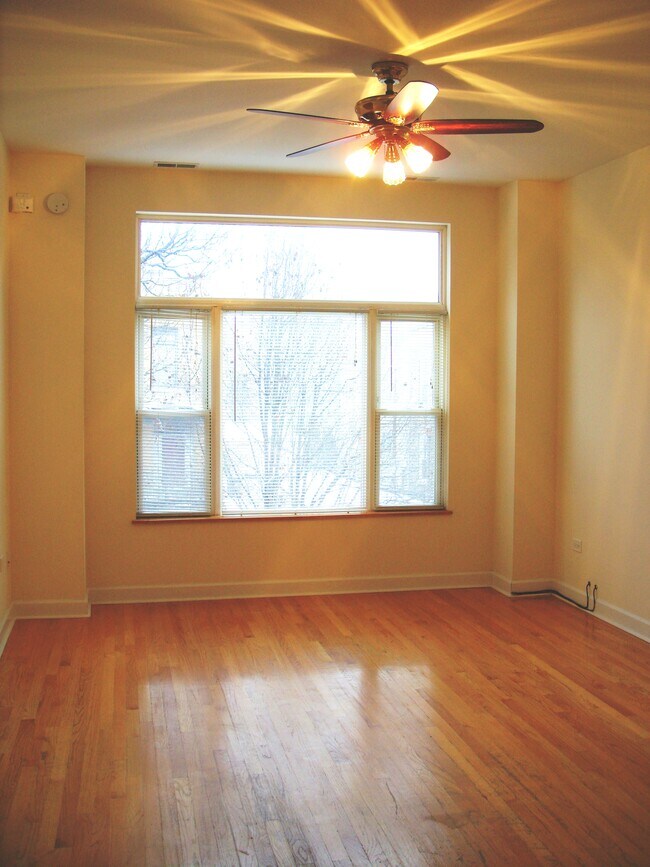 Building Photo - 2611 W Rice St