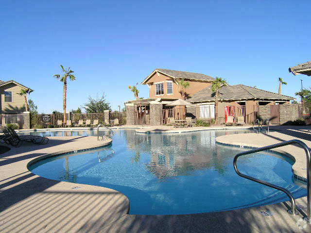 Building Photo - San Clemente at Power Ranch