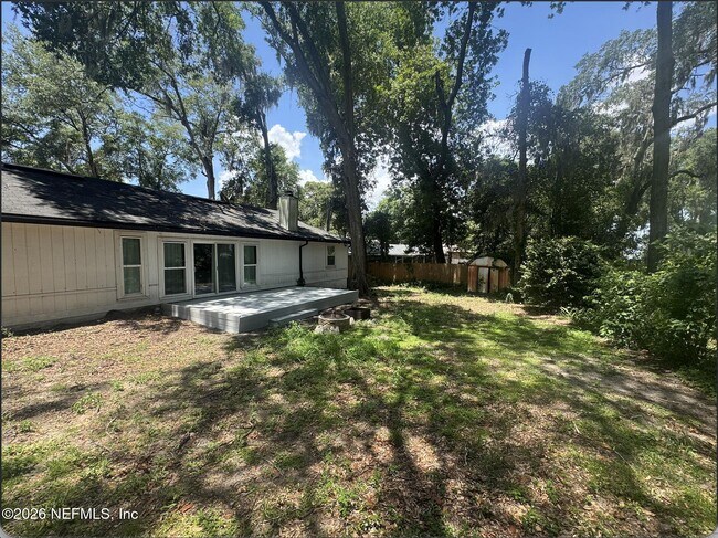 Foto del edificio - 4179 Dawnridge Rd E