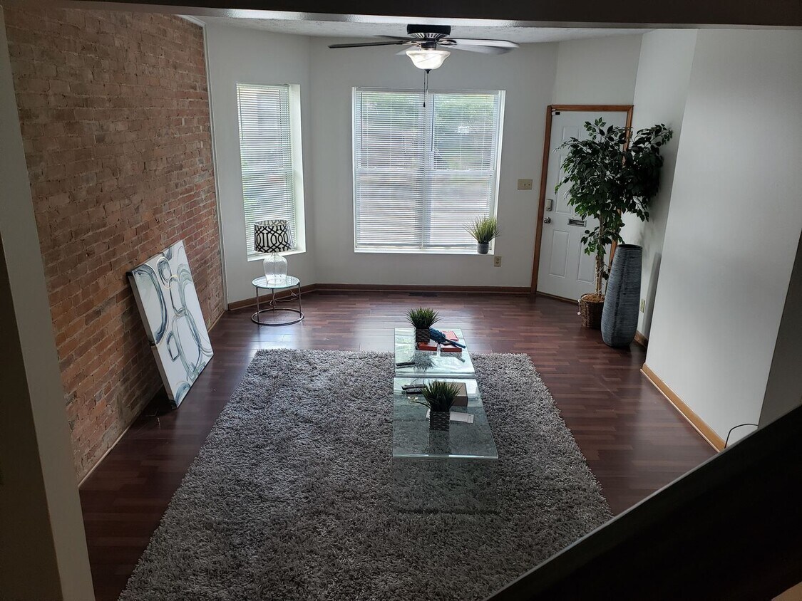 Foto principal - 844-848-848 Oak St