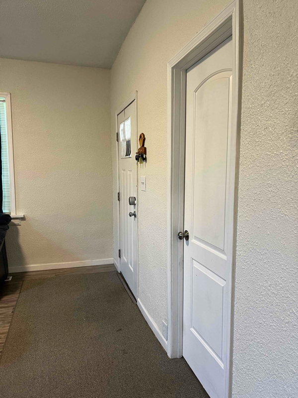 Building Photo - 146 S 700 W