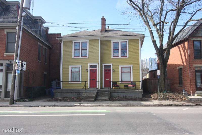 Foto principal - 2 br, 1.5 bath Townhome - 771 Summit St