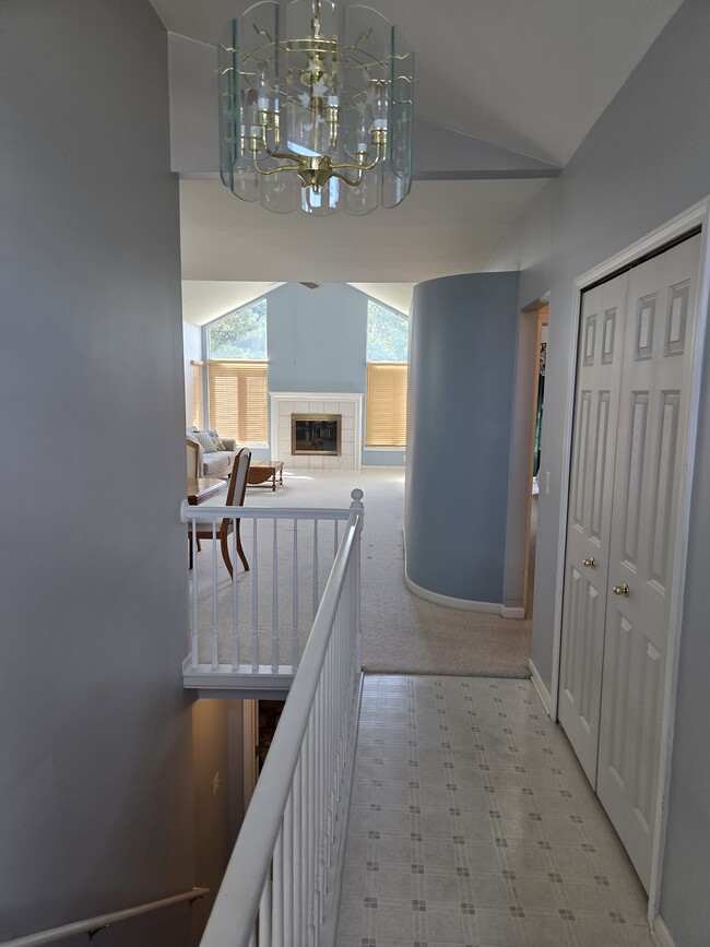 Building Photo - 59025 Golden Oak Ct