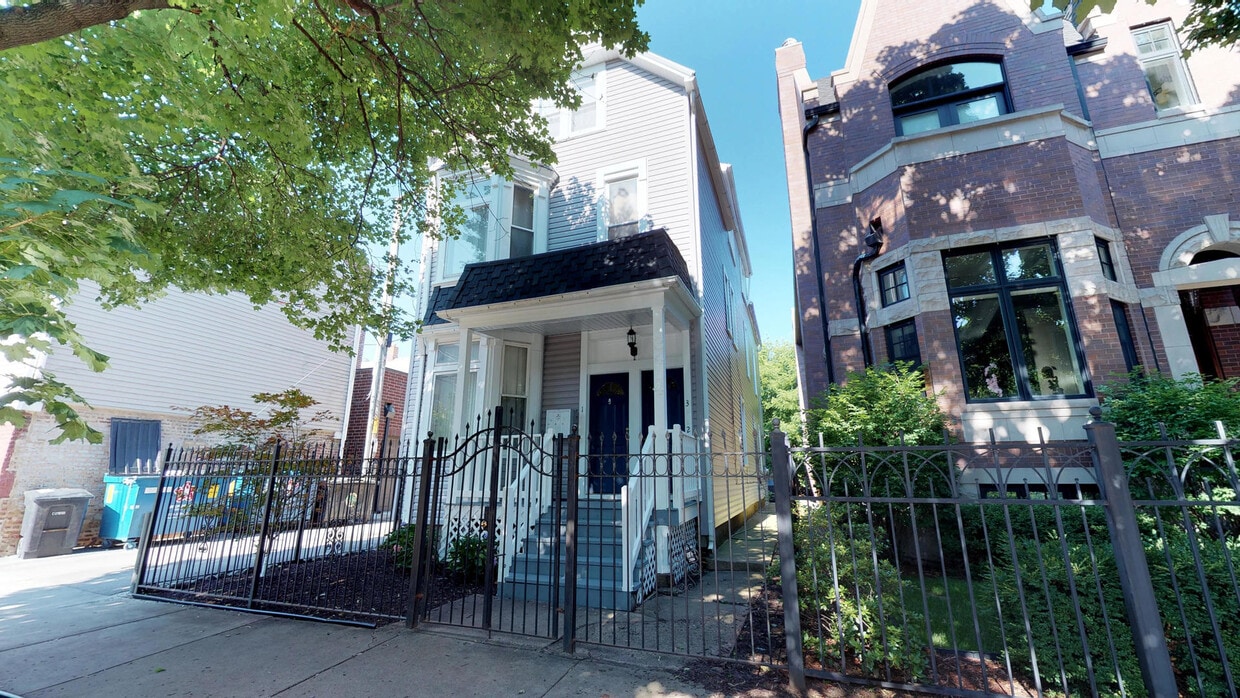 Primary Photo - 3414 N Seeley Ave