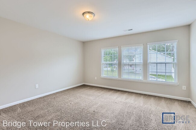 Building Photo - 4 br, 2.5 bath House - 4012 Watsonia Drive