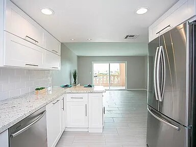 Foto del edificio - 7940 E Camelback Rd