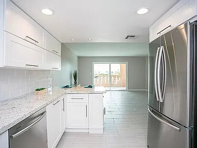 Building Photo - 7940 E Camelback Rd