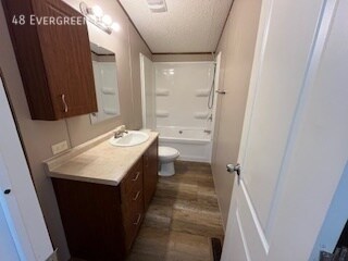 Building Photo - 48 Evergreen Dr