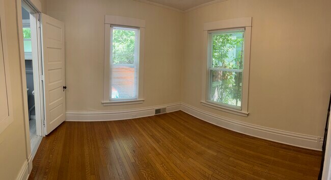 Foto del edificio - 713 Lake Dr SE