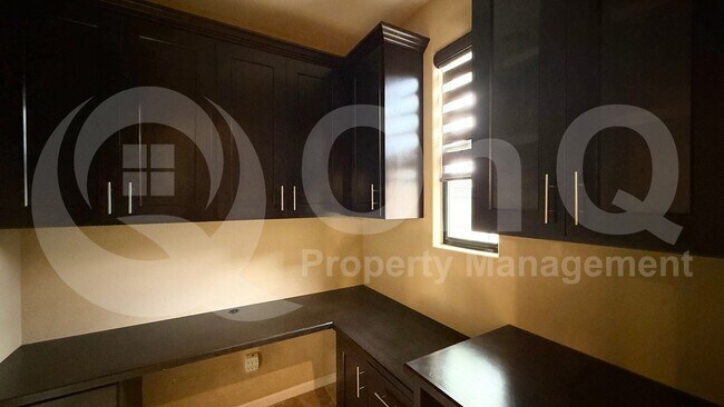 Foto del edificio - 18650 N Thompson Peak Pkwy