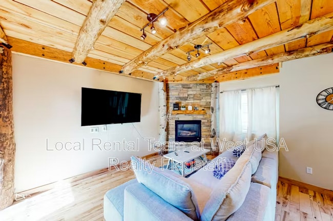 Foto del edificio - 1105 W Overland Pass Dr