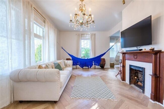 Foto del edificio - 85 Waddell St NE