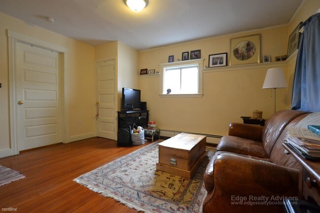 Building Photo - 1 br, 1 bath  - 29 Coolidge Hill Rd