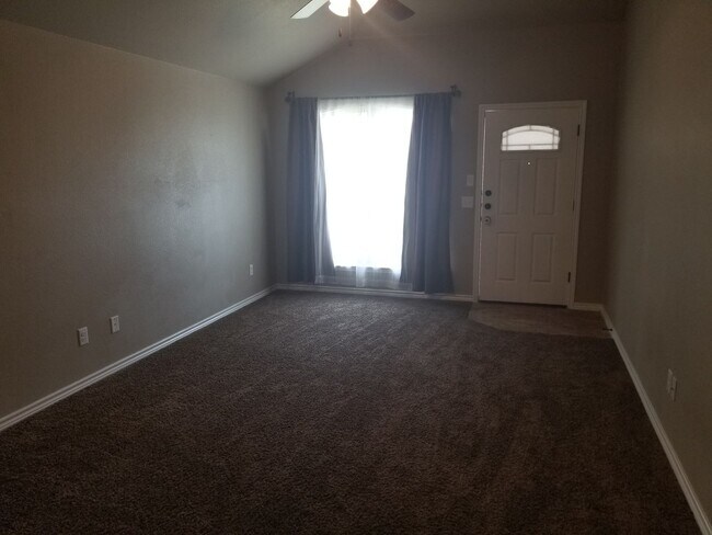 Building Photo - 4302 Hunters Pl Dr