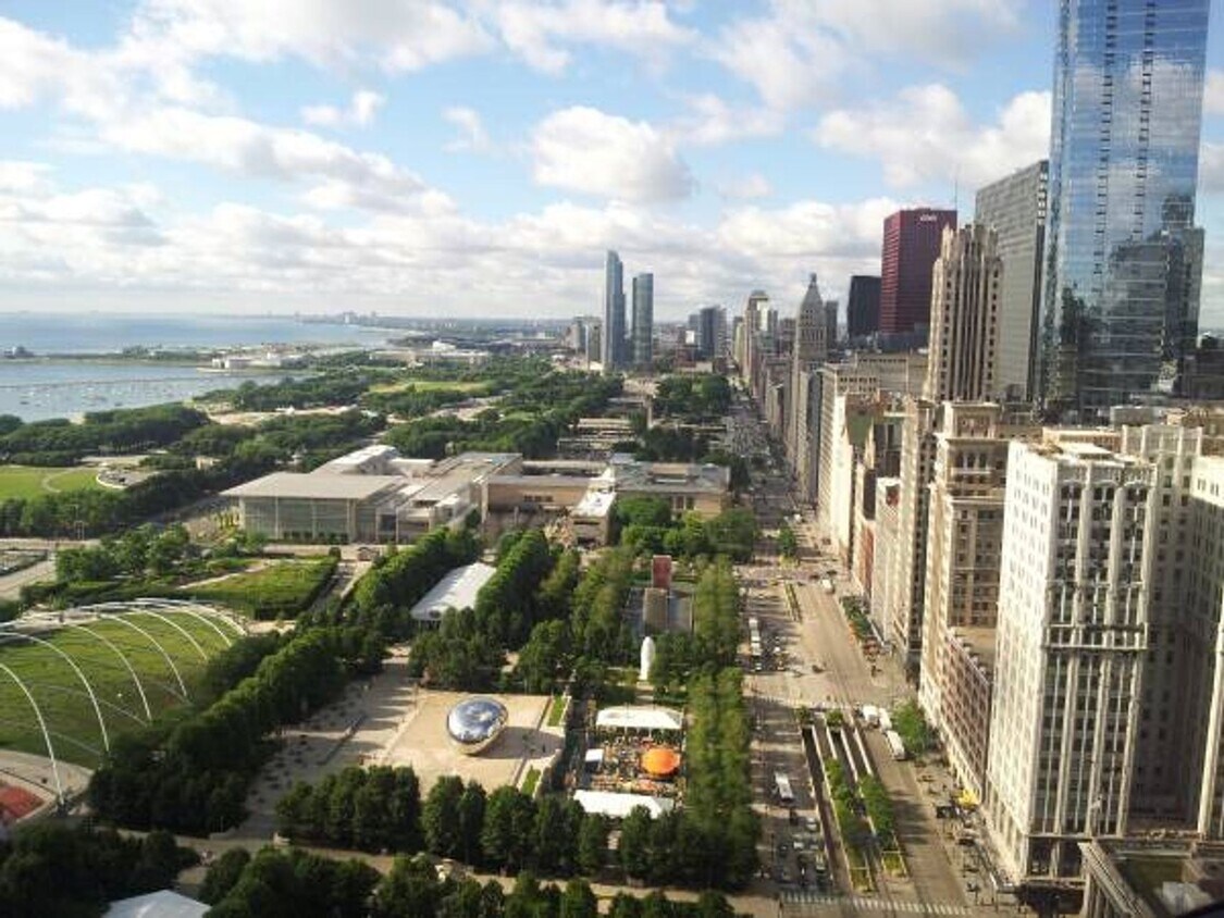 Foto principal - 100 S Michigan Ave