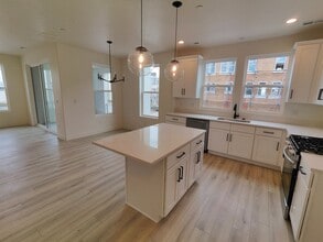 Building Photo - 1498 W Aspen Rdg Ln