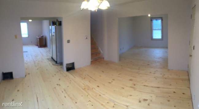 Building Photo - 3 br, 1 bath House - 2396 250th Ave