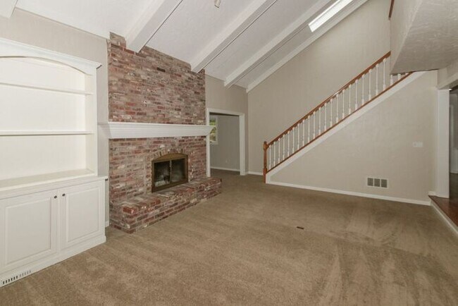 Building Photo - Large Wooded Lot in Carmel Schools!