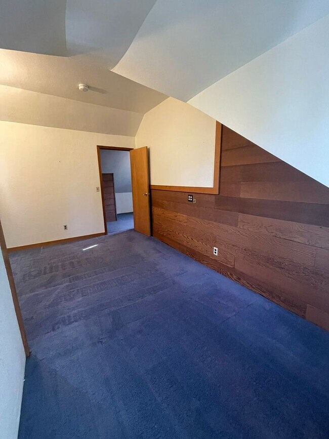 Foto del edificio - 1619 Mission Rd