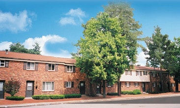 Building Photo - S K Management