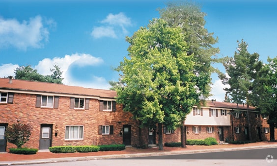 Building Photo - 795-10 Pine Valley Dr
