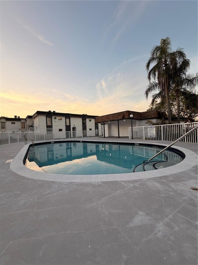 Foto del edificio - 7250 SW 94th Pl