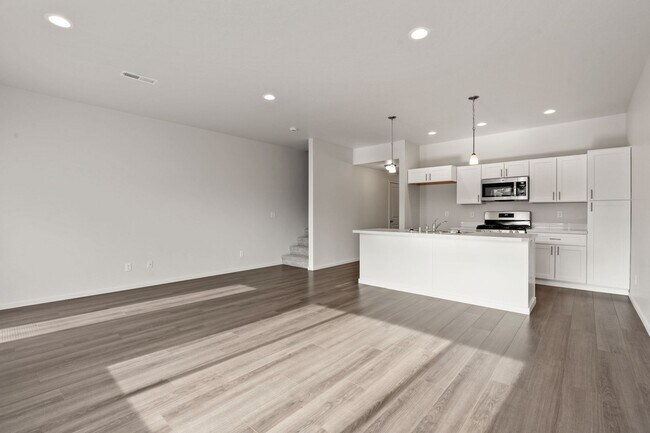 Foto del edificio - 4804-4806 E Fairview Ave