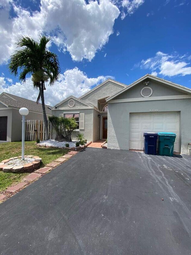 10019 SW 222nd St, Cutler Bay, FL 33190 House Rental in Cutler Bay