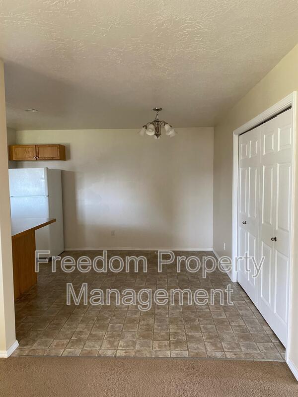 Foto del edificio - 1151 NE Trailridge Ct