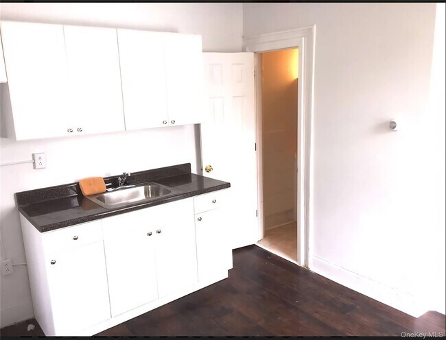 Foto del edificio - 1339 E 91st St