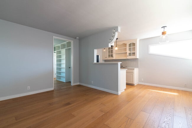 Building Photo - 3107 3rd St
