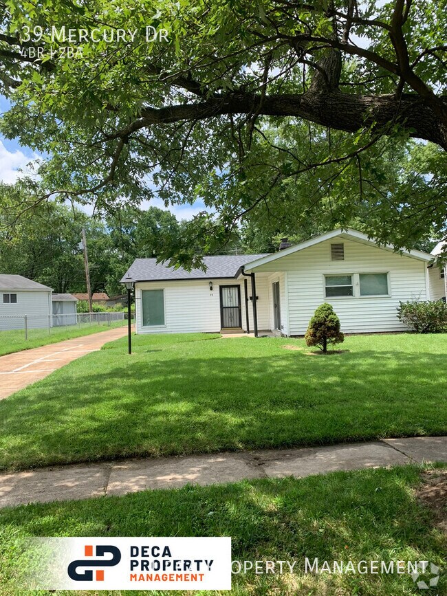 Lindsay Manor Apartments for Rent with Parking Florissant, MO 1