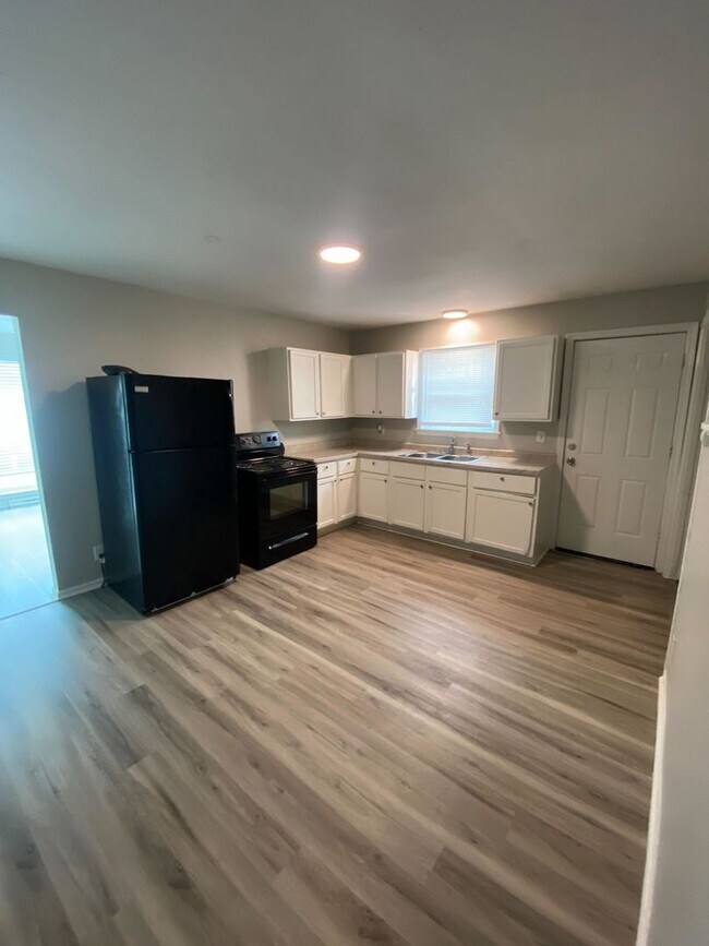 Foto del edificio - 2413 S State Ave